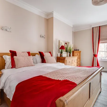 4 Bed In Oc-w461 *