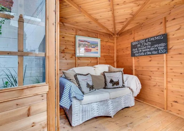 4 Bed In Oc-w461 Holiday home